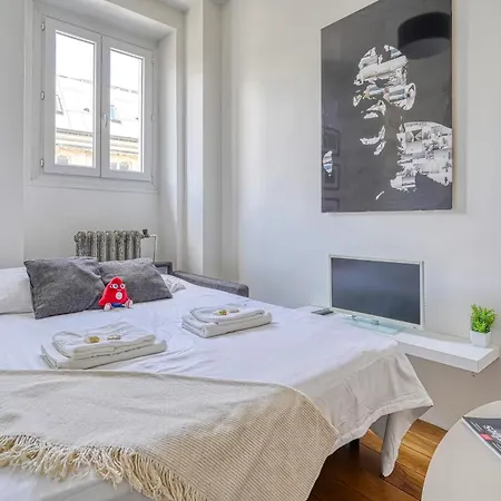 Studio Renove Et Idealement Situe, Place Vendome Apartamento