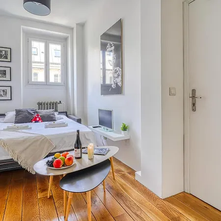 Studio Renove Et Idealement Situe, Place Vendome